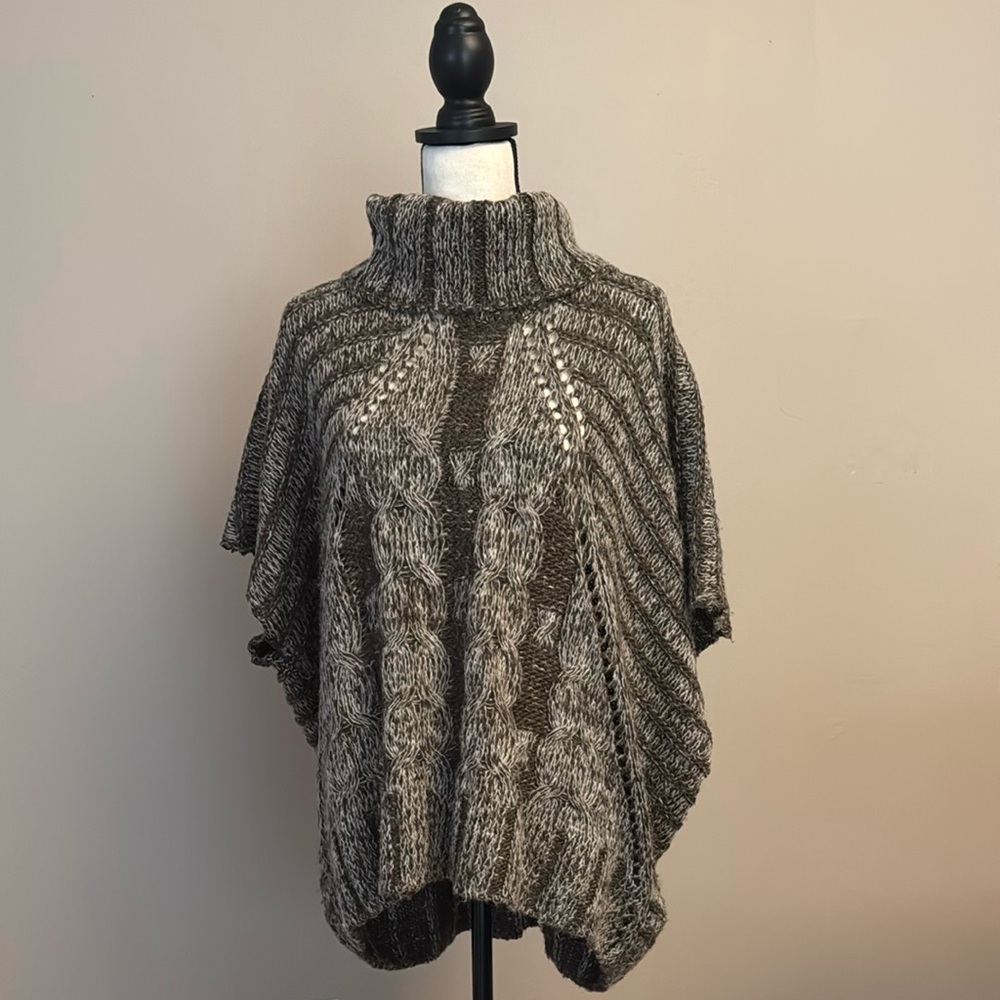 Gray Cable Knit Turtleneck Sweater